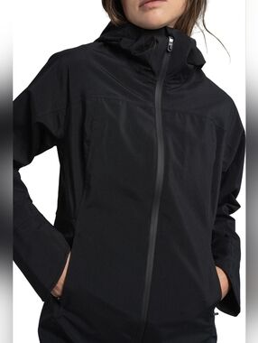 Lole Long Rain Jacket Womens Has Minor Wash Wear